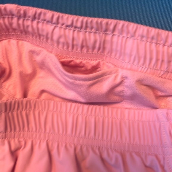 Antonio Melani Light Pink Core Athletic Shorts, Sz. S, 3” inseam, Like New! - Picture 8 of 11